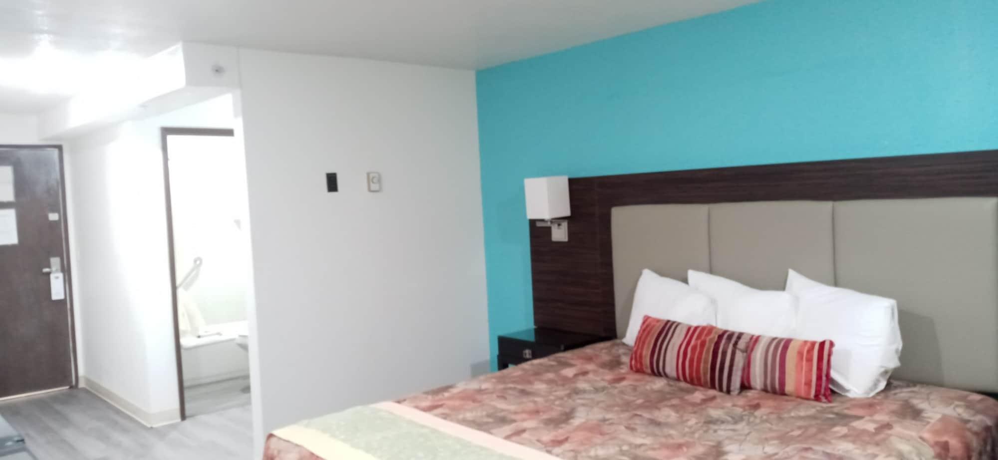 Hotel & 3*